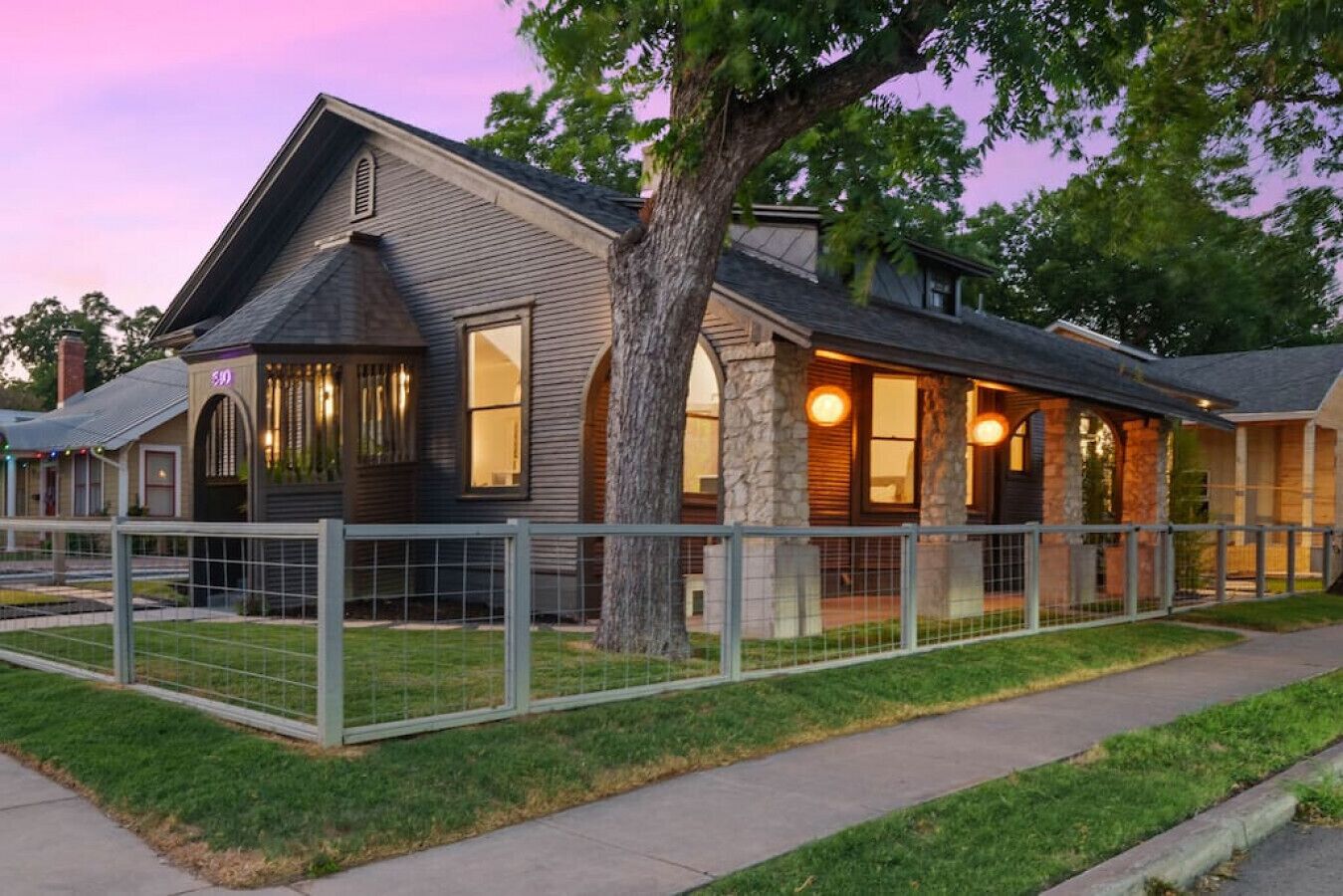 Walk to River! | Boutique Home