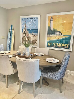 Dining - South Island - Walk to beach, village & island’s best restaurants! FLETC-TDY (St. Simons Island)