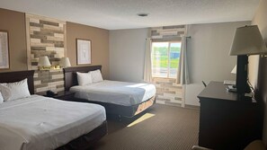 مكتب ومساحة عمل للكمبيوتر المحمول ومكواة/لوح كي وواي فاي مجانًا