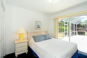 4 habitaciones, tabla de planchar con plancha, wifi y ropa de cama 