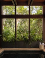 Casa en un árbol, 2 habitaciones (Pool) | Ropa de cama de alta calidad, edredones de plumas, minibar y caja fuerte