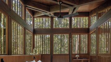 Premium bedding, down duvets, minibar, in-room safe