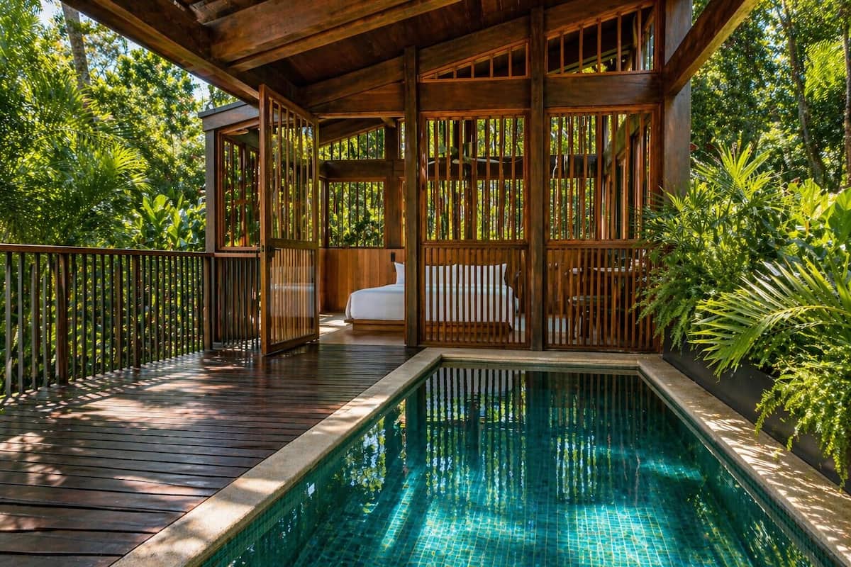 Master Pool Tree House | 客廳