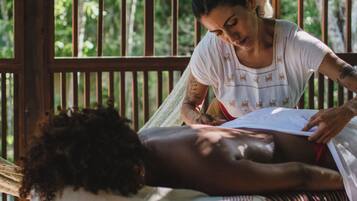 Tratamientos corporales, masajes con piedras calientes