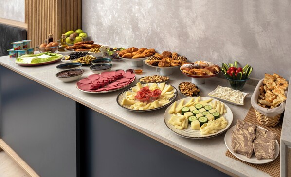 Free daily full breakfast - Lenus Hagia Sophia Hotel (Istanbul)