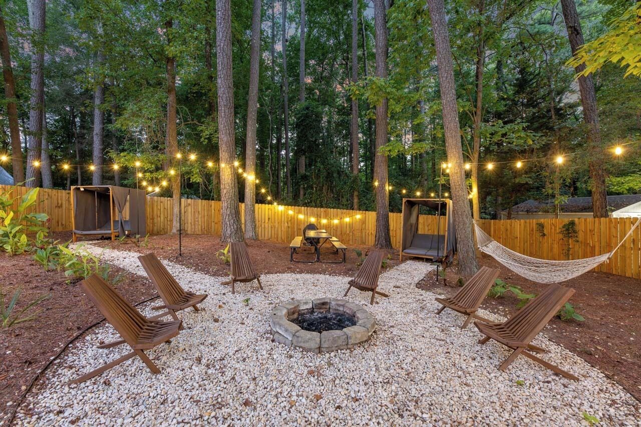 Outdoor Oasis minutes from City Center