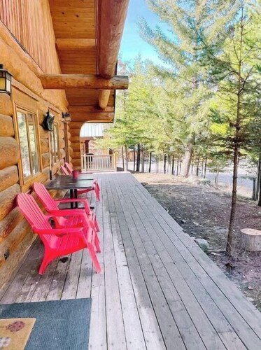 Cabin(s) available for family(s) next to other