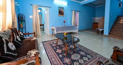 Entire Bunglow with 24x7 caretaker/Cook Bhumi Homestay Bed N Breakfast