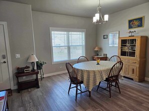 Dining - Quiet, newer construction town home near the walking path network in Sheridan.   (Sheridan)