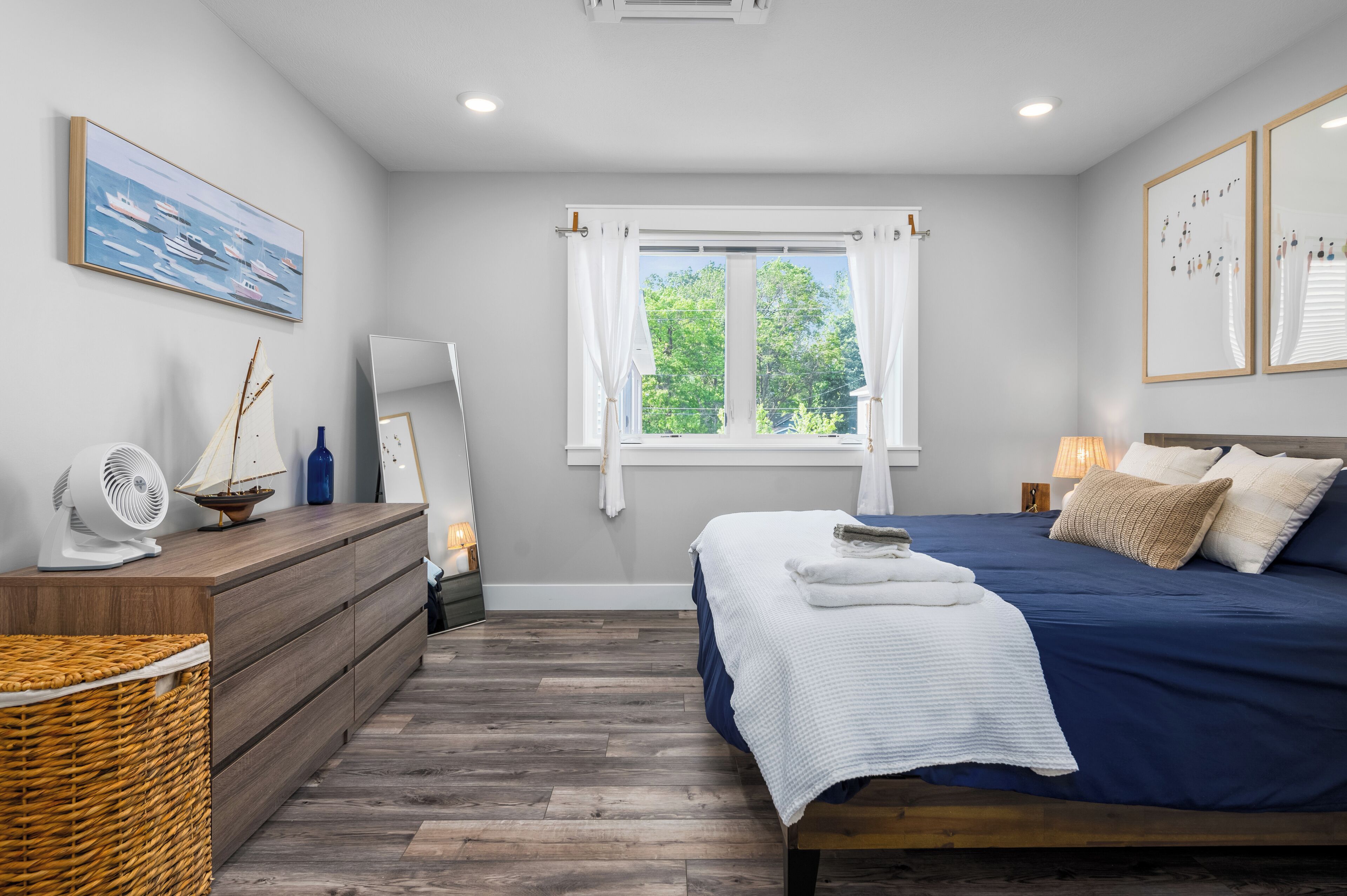 1 chambre, fer et planche à repasser, Wi-Fi gratuit, draps fournis