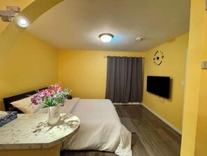 1 bedroom, free WiFi, bed sheets
