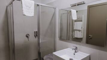 Chambre Double Confort | Salle de bain