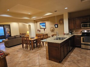 Private kitchen - Luxury One Bedroom Condo Steps away from the sea of Cortez.
Private and Secure. (San Felipe)