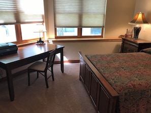 3 bedrooms, iron/ironing board, WiFi, bed sheets - Beaver Creek/Vail ski and summer get away!! (Avon)