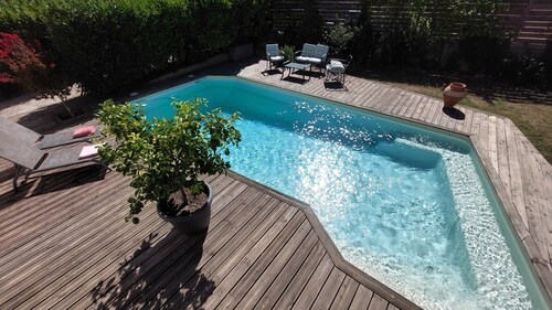 Maison calme avec piscine de 150 m2 à proximité du centre