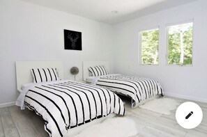 5 Schlafzimmer, Bügeleisen/Bügelbrett, WLAN, Bettwäsche