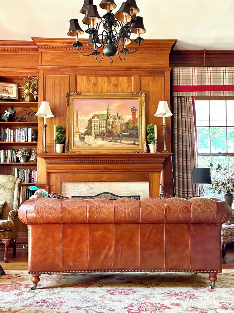 Elegant and unique Farmhouse full of southern charm! Garrard County