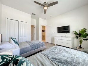 3 bedrooms, iron/ironing board, travel crib, free WiFi