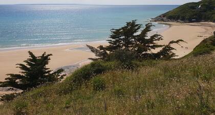 Joli Studio Neuf Proche de la Plage