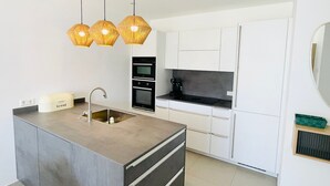 Unclassified image, 5 of 11, button - Luxury 1 bedroom. Center Terrace&Parking (Luxembourg City)