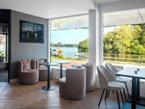 Lobby lounge - Amsterdam Lake Hotel  (Badhoevedorp)