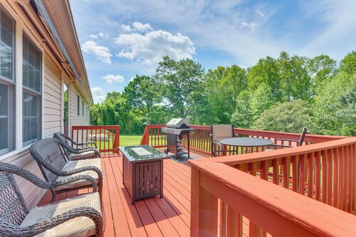 Peaceful Chatham Home w/ Grill & Deck