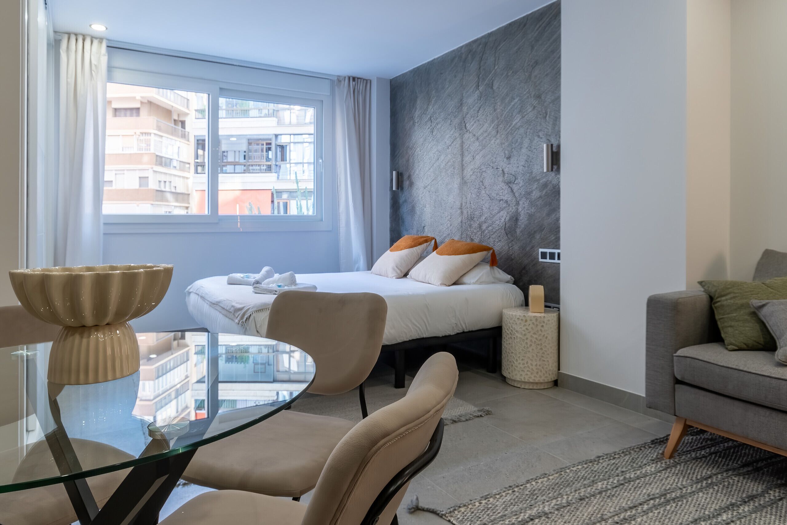 مكواة/لوح كي وواي فاي مجانًا