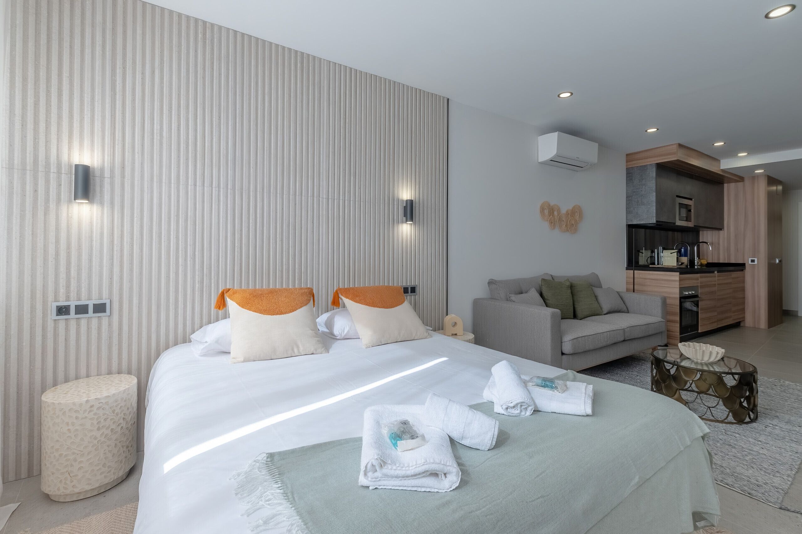 Een strijkplank/strijkijzer, gratis wifi