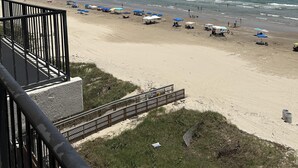 Uklassifisert bilde, 3 av 32, knapp