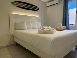 2 bedroom apartment seaview | Premium bedding, memory-foam beds, in-room safe, individually decorated