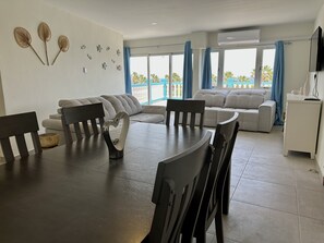 Smart TV - MERAKII SEAVIEW ESCAPE CURACAO (Willemstad)