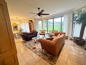 リビング エリア