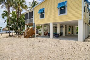 Exterior - New! Oceanview Oasis whole house - Theater - Screened Porch - Sundeck - Grill (Marathon)
