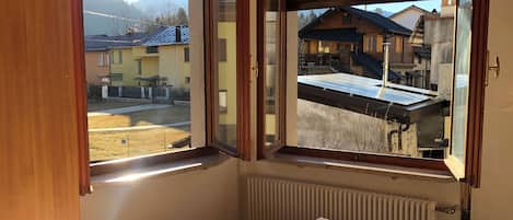 2 chambres, fer et planche Ă repasser, Wi-Fi, draps fournis