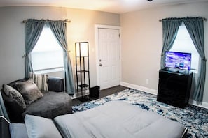 3 chambres, fer et planche à repasser, Wi-Fi, literie fournie