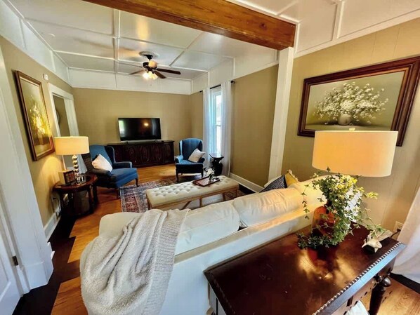 تلفزيون، مكتب