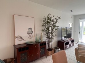 Interior - A hidden gem just minutes from downtown Naples (Naples)