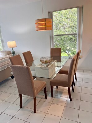 Dining - A hidden gem just minutes from downtown Naples (Naples)