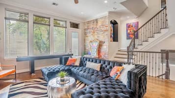 TV, fireplace, offices