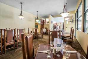 Restaurant - Christmas Mountain Campground (Wisconsin Dells)