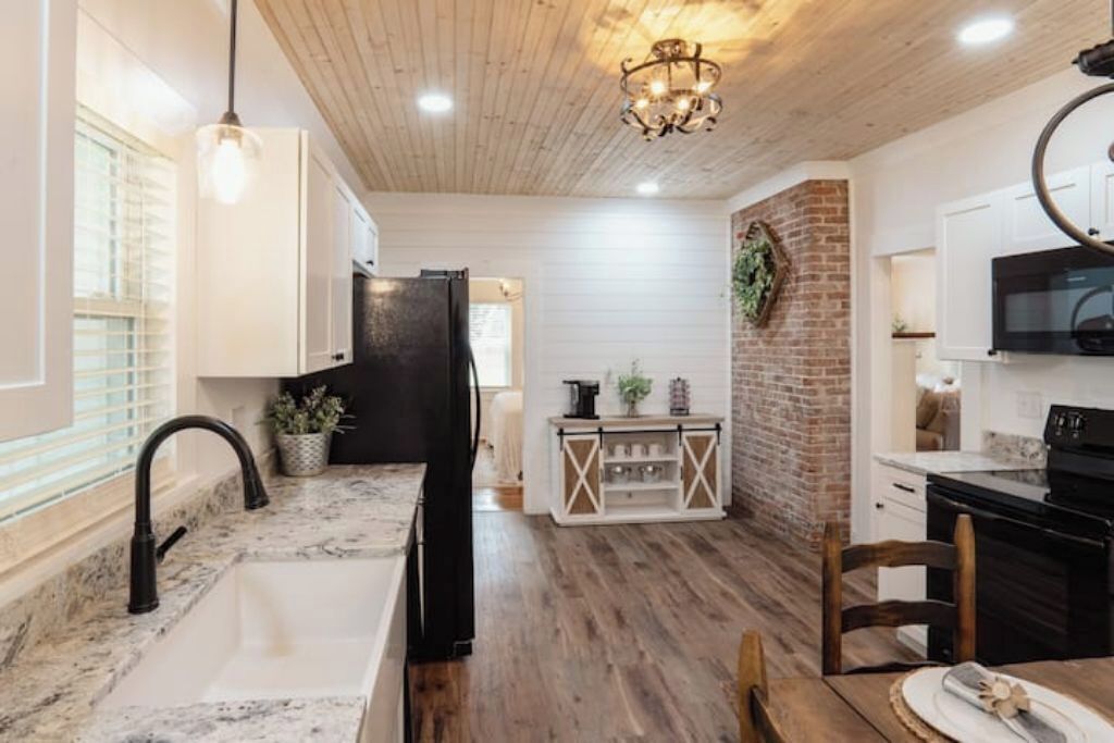 Frigorífic, microones, forn i placa de cuina 