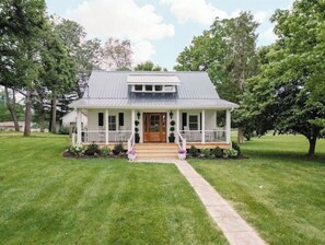 Exterior - The Olde White House (Greeneville)