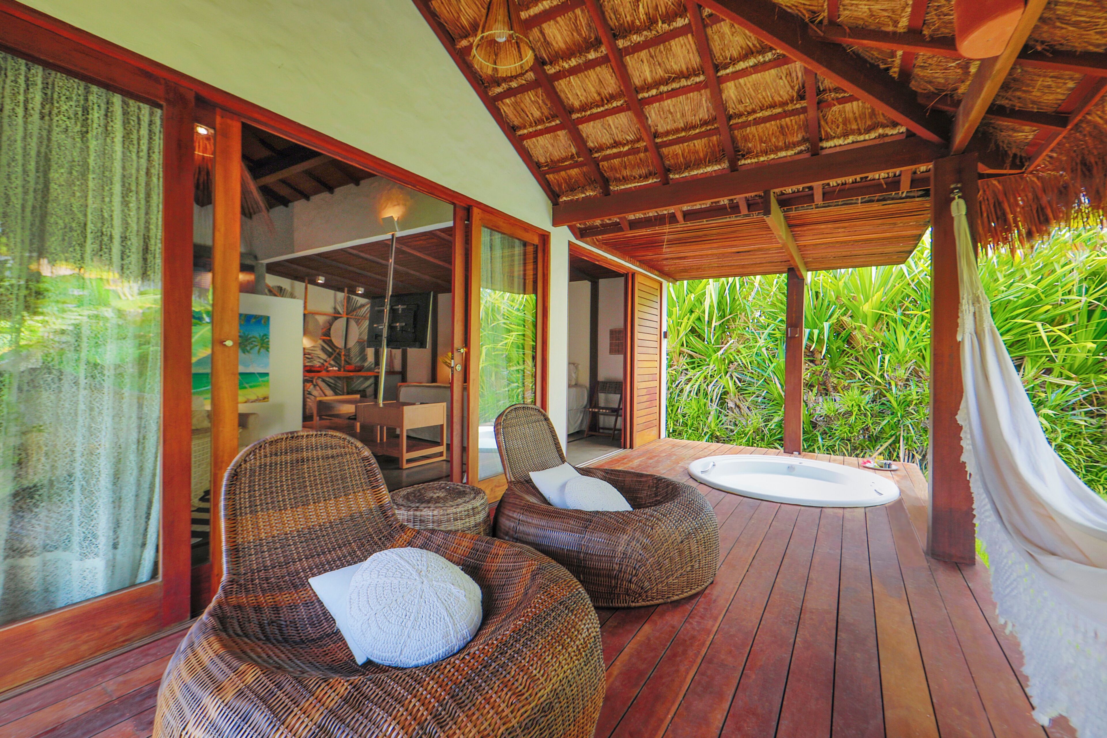 迷你吧、房內夾萬、遮光窗簾/窗簾、隔音