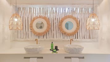 1 chambre, minibar, coffres-forts dans les chambres, rideaux occultants