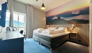 Exclusive-Doppelzimmer | Schreibtisch, Reisekinderbett, kostenloses WLAN, Bettwäsche