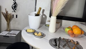 星評価なしの画像、5 / 100、ボタン