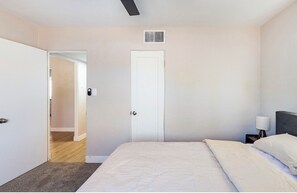 2 Schlafzimmer, Bügeleisen/Bügelbrett, WLAN, Bettwäsche