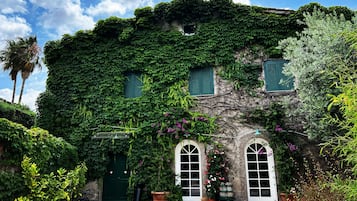 Façade de lâhĂ©bergement