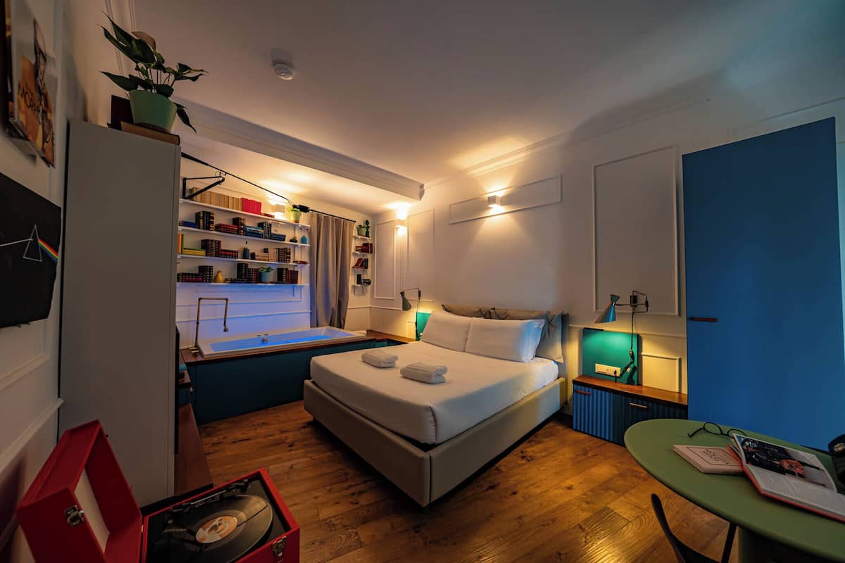 1 habitación, minibar y caja de seguridad en la habitación