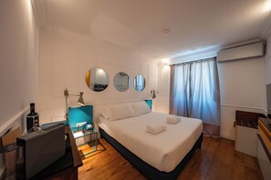 Chambre Supérieure | 1 chambre, minibar, coffres-forts dans les chambres